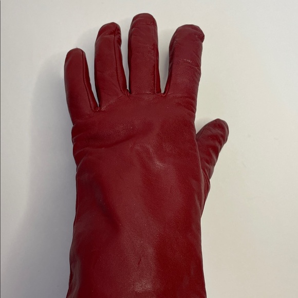 Vintage Elegant Women’s Burgundy Leather Gloves - Picture 4 of 4